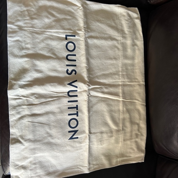 New never used X-Large size Louis Vuitton fold over dust bag - Picture 1 of 10